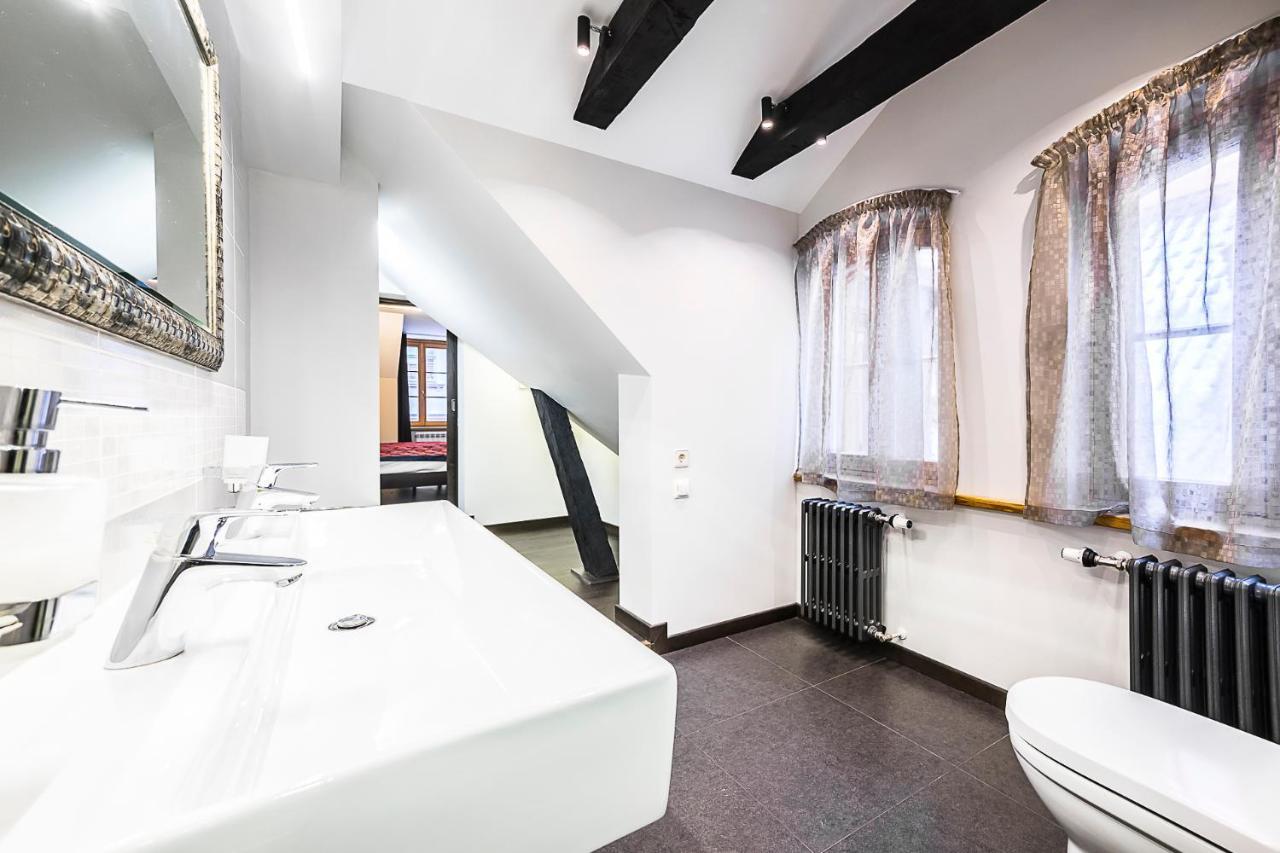 Winwinstay Apartments In Heart Of Old Town Riga Exterior photo